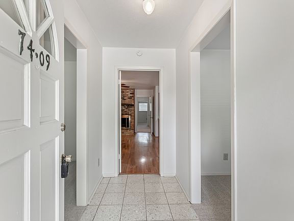 3rd image of 7409 Brentcove Cir