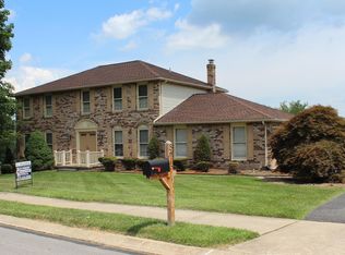 3615 Rimrock Rd, York, PA 17402