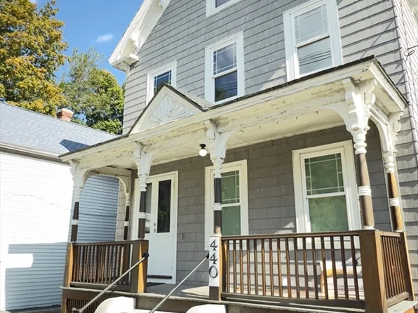 440 Pawtucket St, Lowell, MA 01854