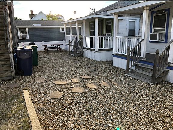 5th image of 7 Dover Avenue