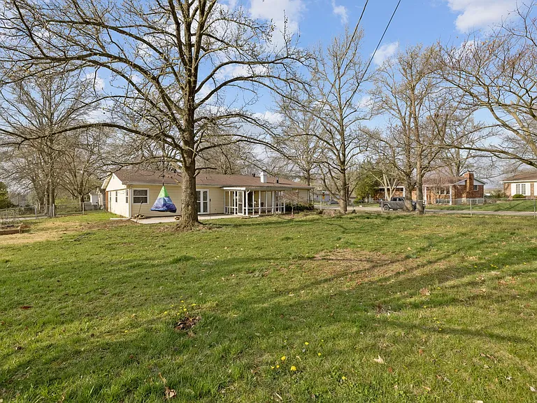 4649 McIlroy Dr — Photo 27