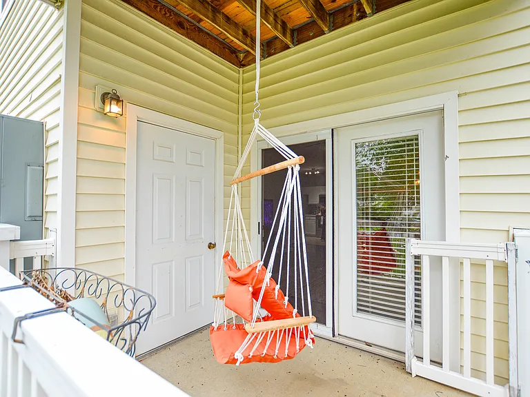 10663 Hill Point Ct — Photo 24