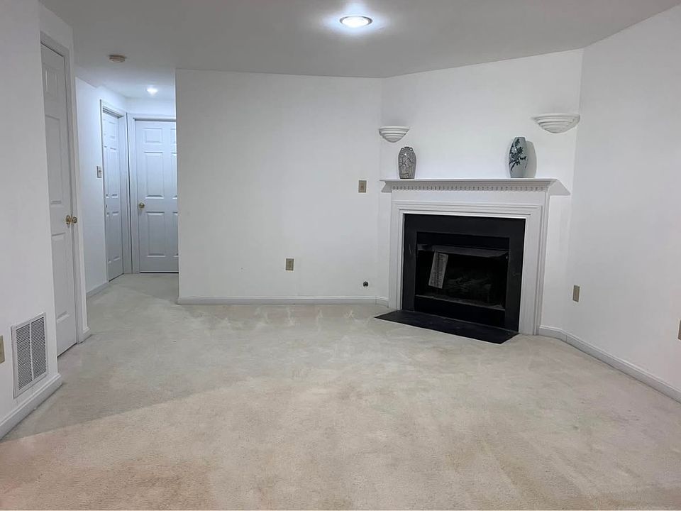 1st image of 3936 Kathryn Jean Ct #Basement