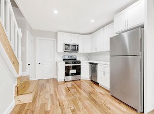 11817 203rd St, Saint Albans, NY 11412