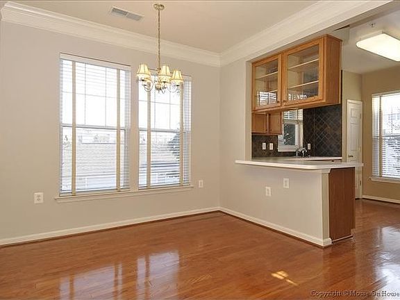 3rd image of 333 Elmcroft Blvd APT 204