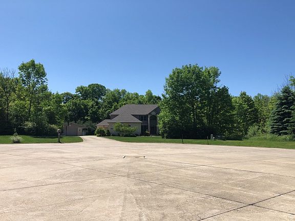 5th image of 2403 Hunters Creek Cir