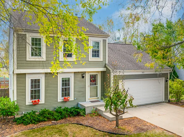 163 Knobb Hill Ln, Gurnee, IL 60031