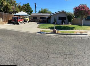 1208 W Neville St, Hanford, CA 93230