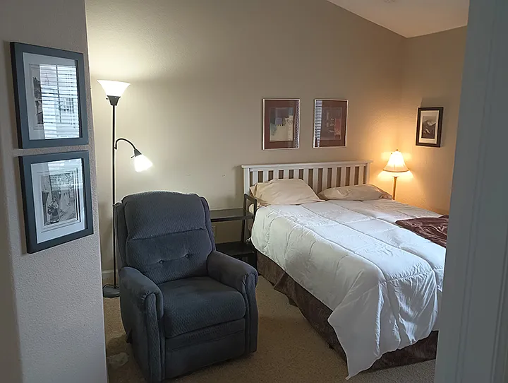 4605 Hahns Peak Dr #201 — Photo 2