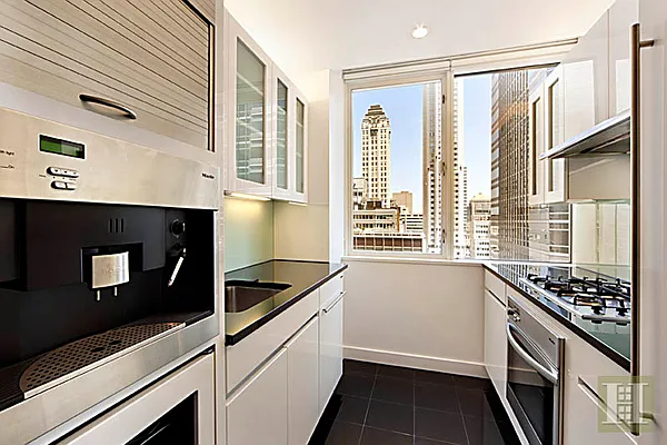 Rented by Halstead Real Estate | media 15