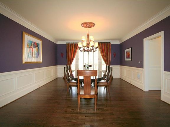 5th image of 515 Brook Manor Dr