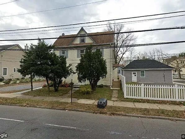 508 S Fairview St, Riverside, NJ 08075