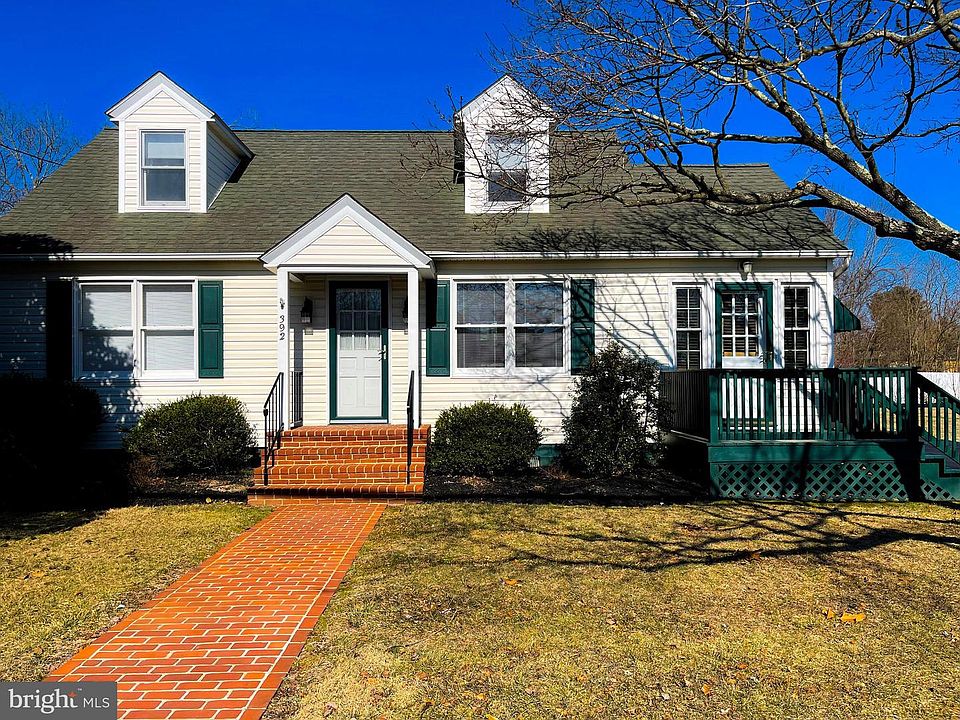 1st image of 392 Hurtt Ave