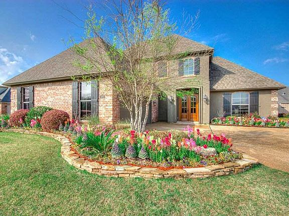 2nd image of 106 Piccadilly Cir
