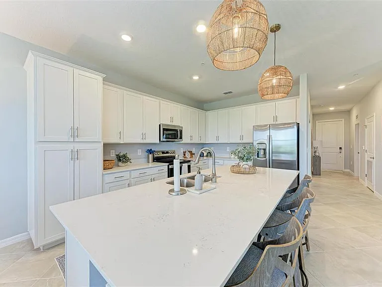 12320 Wellen Golf St #402 — Photo 9