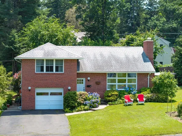 16 Taylor St, Northampton, MA 01060