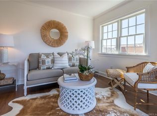 201 Main St #302, Westport, CT 06880