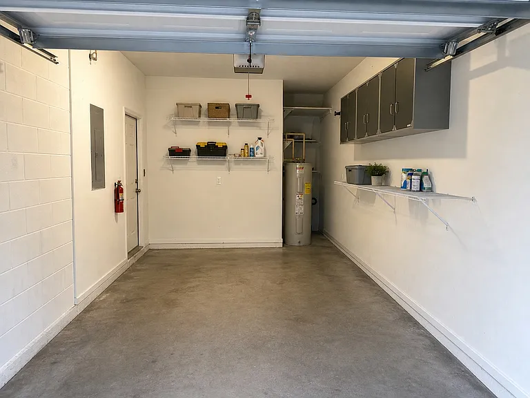 5028 Hawkstone Dr — Photo 13