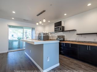 4493 NE Rodney Ave #A, Portland, OR 97211
