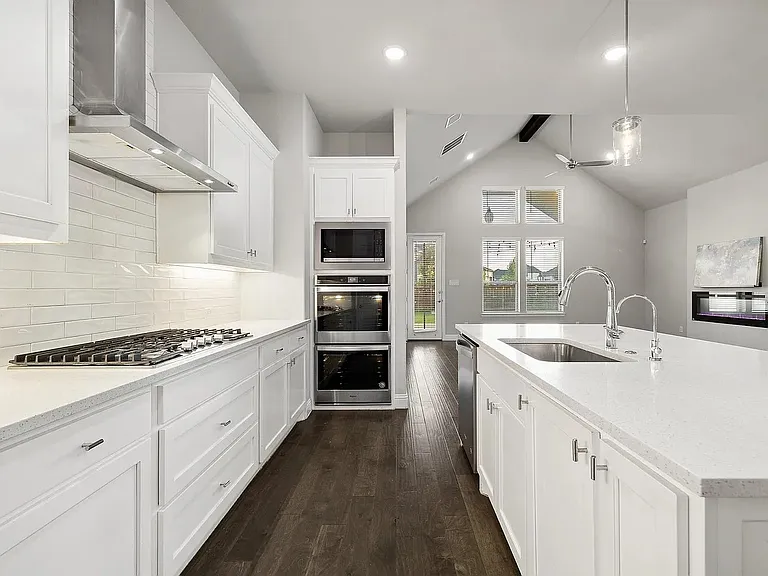 13313 Rembrandt Dr — Photo 13