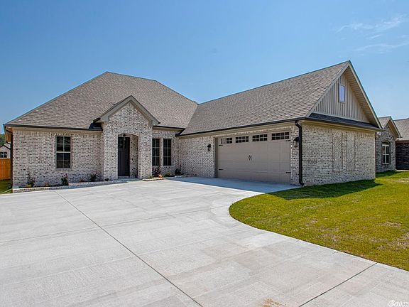 3rd image of 9896 Meadow Creek Dr