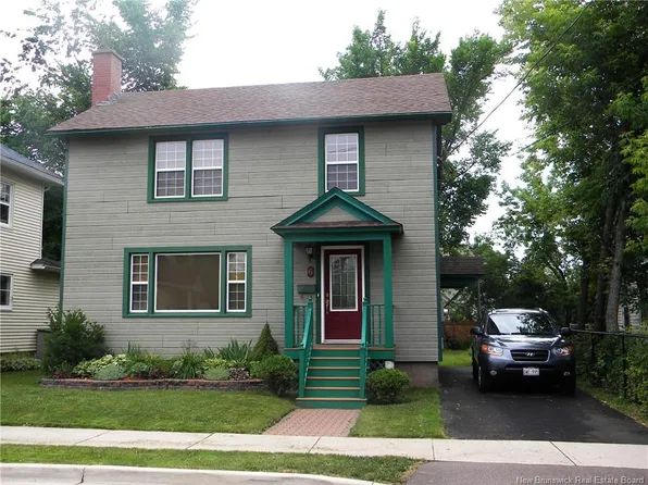 6 Halls St, Moncton, NB E1C 5B1