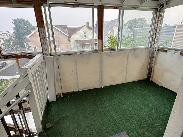 405 Ellison St — Photo 13