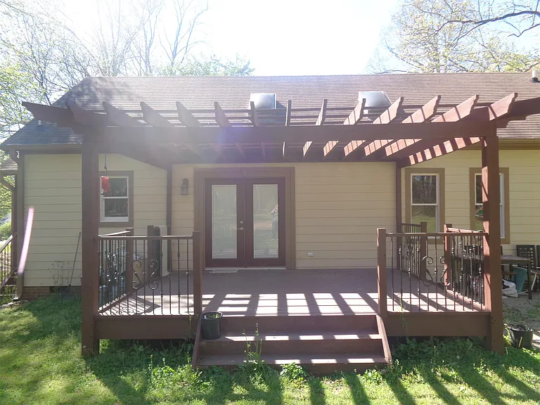 6129 Powell Ridge Rd — Photo 10