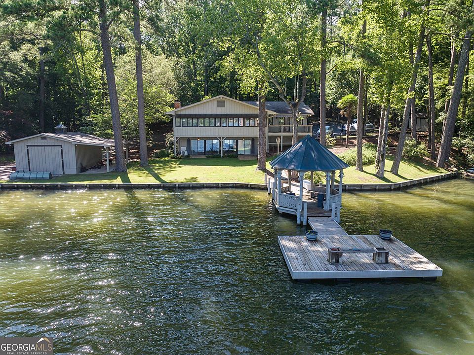 1st image of 133 Hall Dr