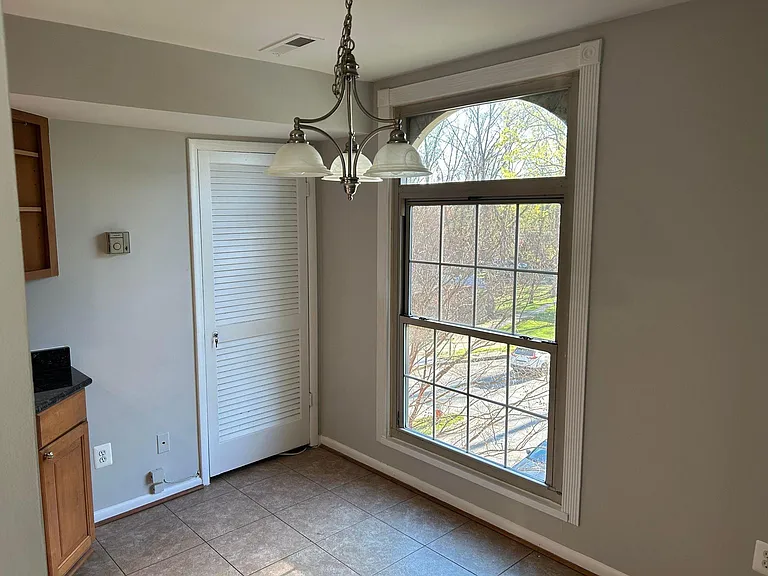 3304 Woodburn Village Dr #22 — Photo 5