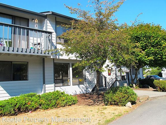 2nd image of 565 SE 8th Ave APT B102