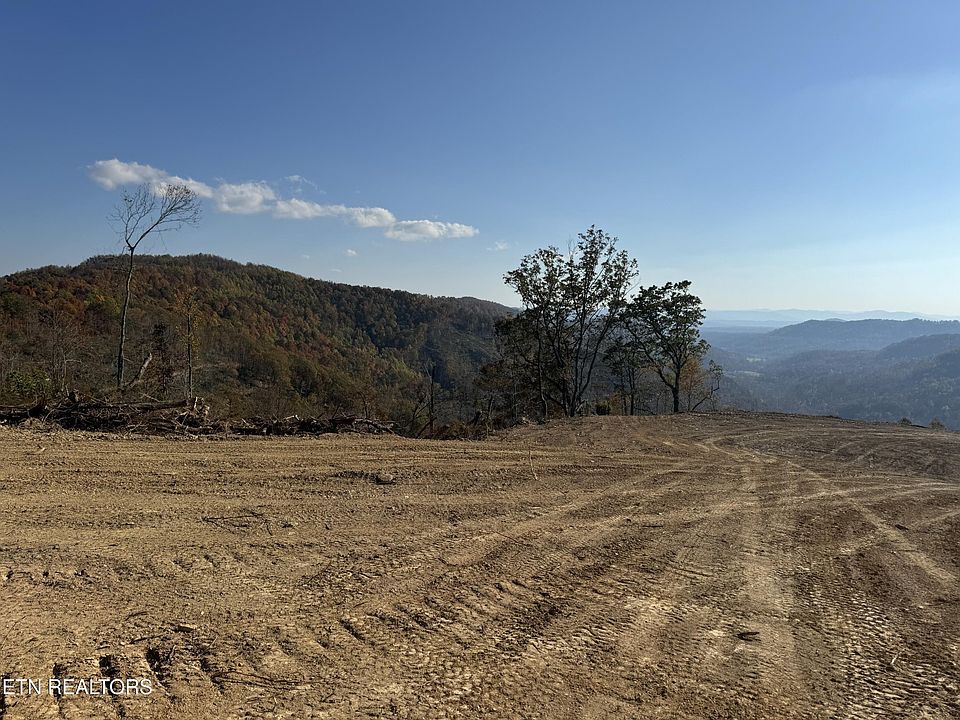 1st image of 11 Stanley Creek Rd