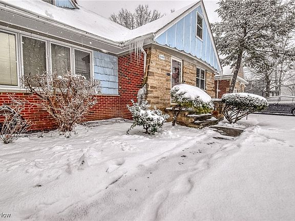 2nd image of 21329 Lake Shore Blvd