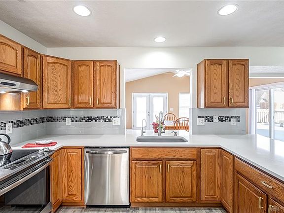 3rd image of 2978 Idaho Falls Dr