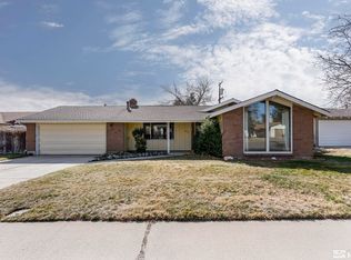 805 W Winnie Ln, Carson City, NV