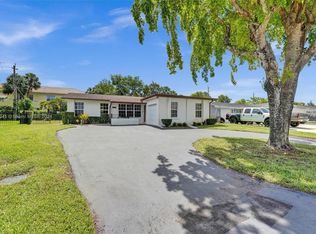 2613 E Sutton Dr, Miramar, FL 33025