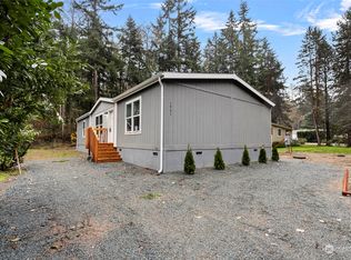 1931 Moonlight Dr, Freeland, WA 98249