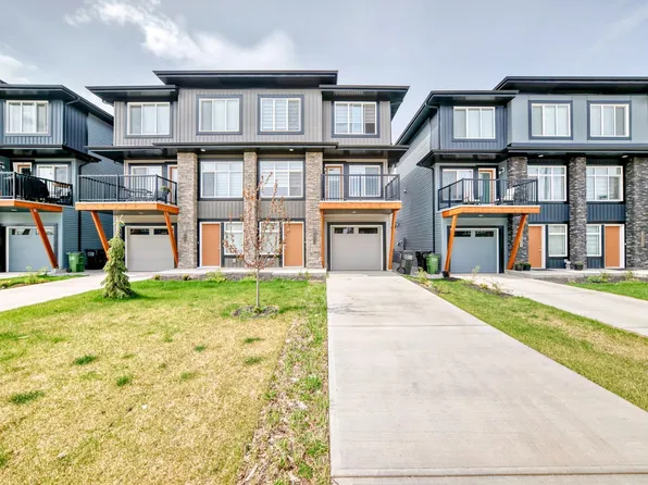 7822 Koruluk Line SW, Edmonton, AB T6W 4V1