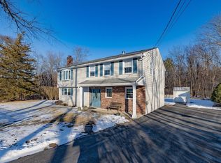 30 Arlington Rd, Burlington, MA 01803