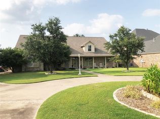 1914 W Emerald Bend Ct, Granbury, TX 76049