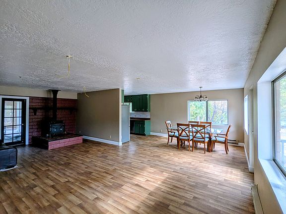 4th image of 777 Gold Run Rd