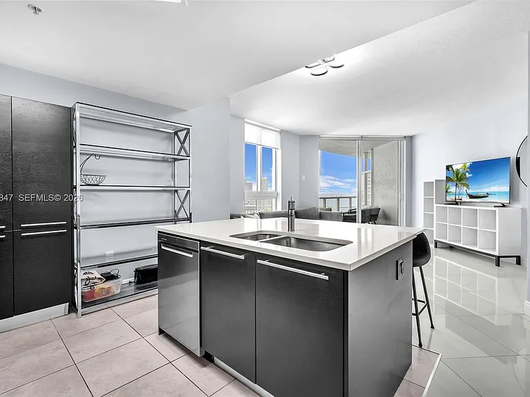 1900 N Bayshore Dr #3610 — Photo 9