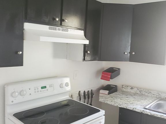 4th image of 206 Preston Ave