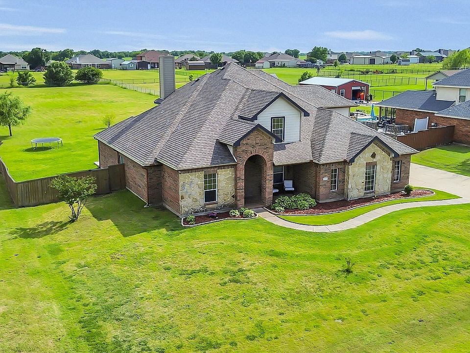 1st image of 1461 Harvest Ln