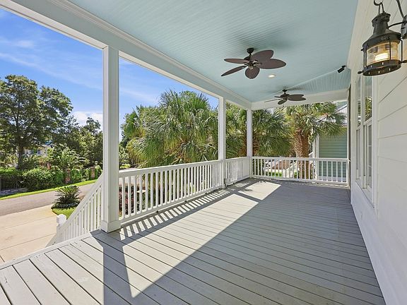 3rd image of 7 Gillette Pl.