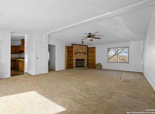 782 County Road 4511, Hondo, TX 78861