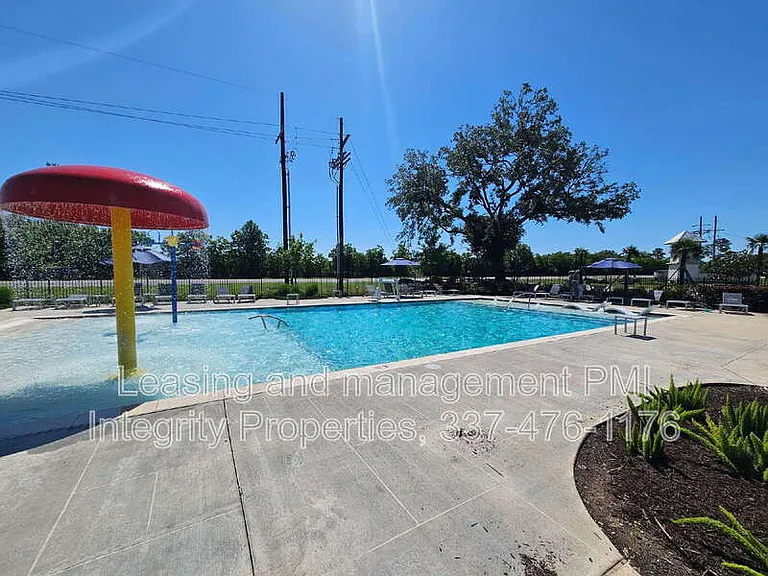727 Lambot Ave — Photo 27