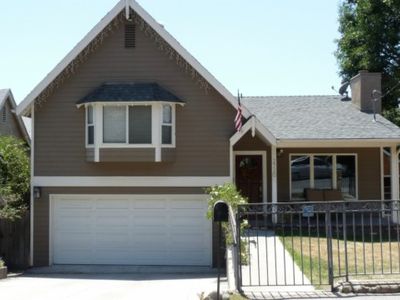 2526 Community Ave, Montrose, CA, 91020