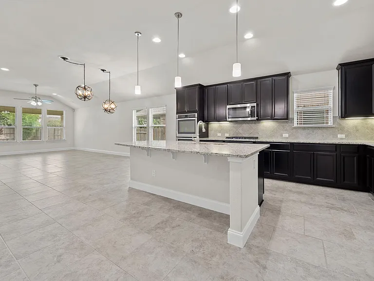 3508 De Torres Cir — Photo 5