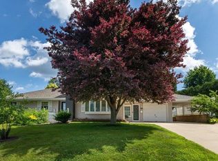 298 Princeton Pl, Dubuque, IA 52001